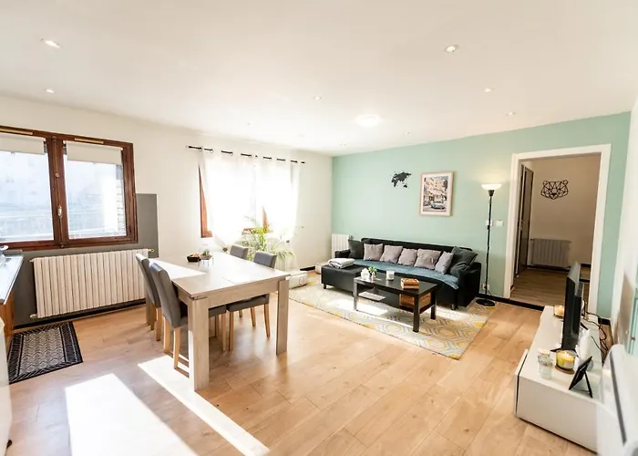 Aux Portes De Lyon Tout Confort Emplacement Ideale Netflix