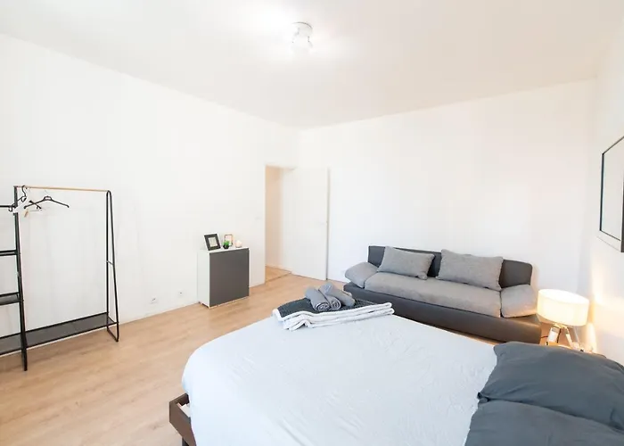 Aux portes de Lyon Tout confort emplacement idéale