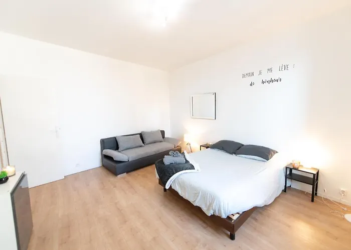 Aux portes de Lyon Tout confort emplacement idéale